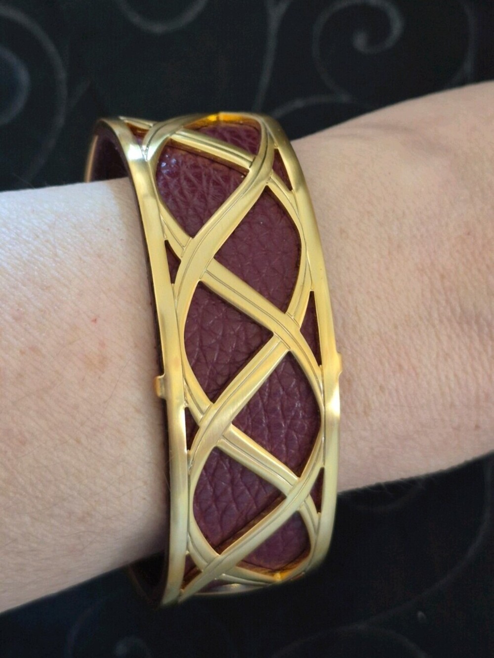Brighton Christo Gold Openwork  Cuff Bracelet Reversible leather w/dust bag